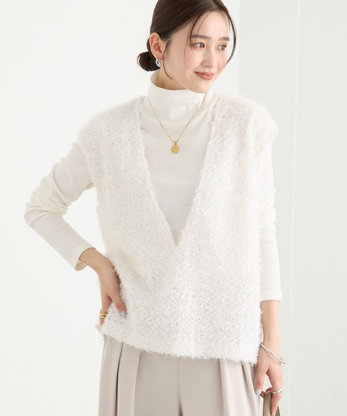 RIVE DROITE(リヴドロワ)の「【新色追加/着映え】フェザーチュールベスト(ベスト・レディース・オフホワイト/ブラック/ベージュ・FREE)」の1枚目の写真