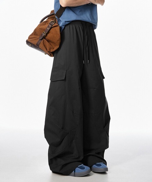 ROOPTOKYO（ループトウキョウ）の「タック入り 立体カーゴパンツ（カーゴパンツ・メンズ・カーキ/ダークグレー/ブラック・L/M）」の4枚目の写真