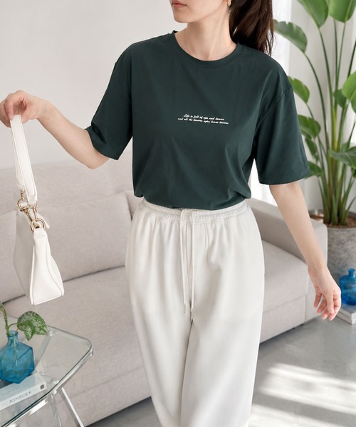 Dewlily(デューリリー)の「カジュアルに抜け感を演出◎着用感ゆったり! フロントロゴ半袖Tシャツ(Tシャツ/カットソー・レディース・ブラック/オレンジ/グリーン/ホワイト・XL/S/M/L)」の20枚目の写真