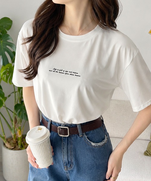 Dewlily(デューリリー)の「カジュアルに抜け感を演出◎着用感ゆったり! フロントロゴ半袖Tシャツ(Tシャツ/カットソー・レディース・ブラック/オレンジ/グリーン/ホワイト・XL/S/M/L)」の13枚目の写真