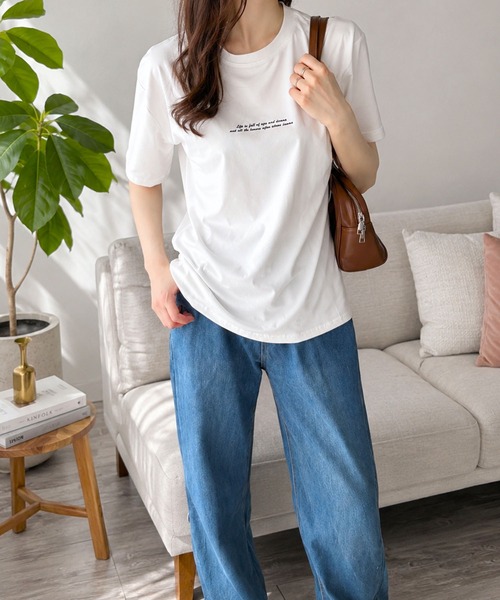 Dewlily(デューリリー)の「カジュアルに抜け感を演出◎着用感ゆったり! フロントロゴ半袖Tシャツ(Tシャツ/カットソー・レディース・ブラック/オレンジ/グリーン/ホワイト・XL/S/M/L)」の9枚目の写真