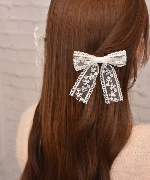 Mayree(メイリー)の「【float】レース リボン デザイン モノトーン ヘアクリップ【2個セット】(バレッタ/ヘアクリップ・レディース・ホワイト/ブラック・FREE)」の3枚目の写真