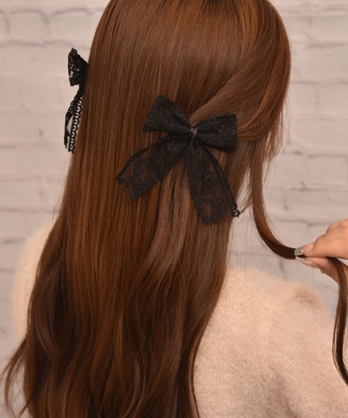 Mayree(メイリー)の「【float】レース リボン デザイン モノトーン ヘアクリップ【2個セット】(バレッタ/ヘアクリップ・レディース・ホワイト/ブラック・FREE)」の7枚目の写真
