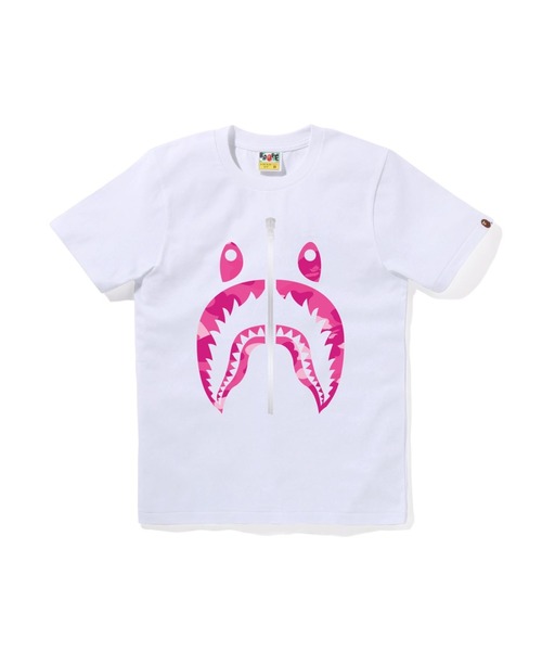 A BATHING APE（アベイシングエイプ）の「COLOR CAMO SHARK TEE（Tシャツ/カットソー・レディース・ホワイト×ピンク/ブラック×ピンク/ブラック×ブルー/ホワイト×ネイビー・SMALL/X-SMALL/MEDIUM）」の3枚目の写真
