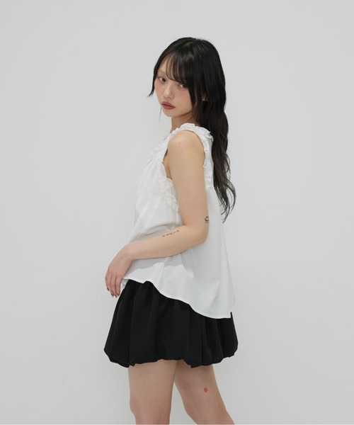 Enewd nina（エニュードニーナ）の「フリル フレア ノースリーブ　ブラウス（シャツ/ブラウス・レディース・ホワイト/ホワイト×ブラック・FREE）」の12枚目の写真