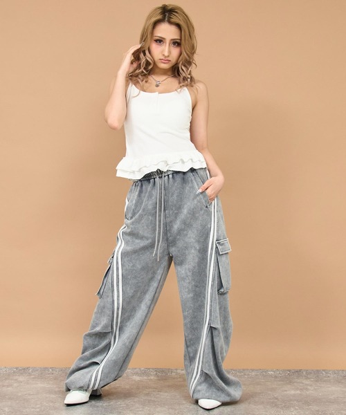 ANAP（アナップ）の「パッド付きフリルヘムヘンリーキャミブラトップ（キャミソール・レディース・ブラック/レッド/ホワイト・FREE）」の17枚目の写真