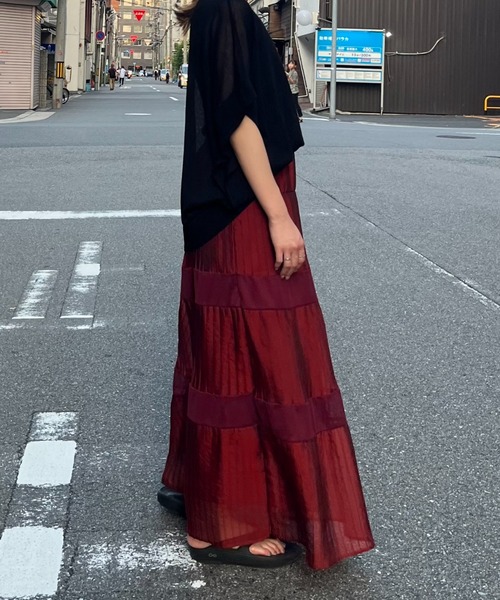 terrace(テラス)の「シアータックプリーツメッシュティアードスカート(スカート・レディース・ダークグリーン/ワイン/ブラック・MEDIUM)」の9枚目の写真