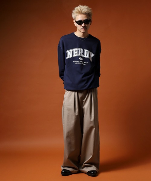 NERDY(ノルディ)の「アウトラインアーチロゴスウェットシャツ(スウェット・メンズ・ネイビー/ホワイト/ピンク・M/SS/L/S)」の19枚目の写真