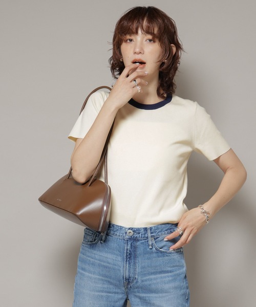 NANO universe(ナノユニバース)の「コンパクト総針ニットトップス(Tシャツ/カットソー・レディース・オフホワイト/ネイビー・S/M)」の1枚目の写真