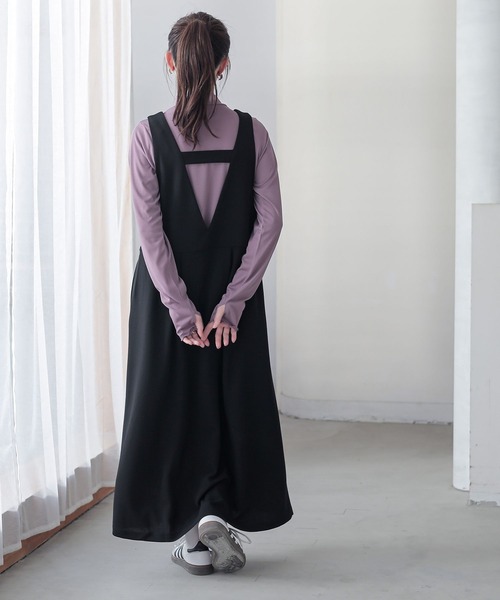 n'OrLABEL（ノアールレーベル）の「『シアー指穴スタンドネックカットソー』（Tシャツ/カットソー・レディース・ラベンダー/ブラック系その他/オフホワイト/ボルドー/ブルーグリーン・2/1）」の6枚目の写真