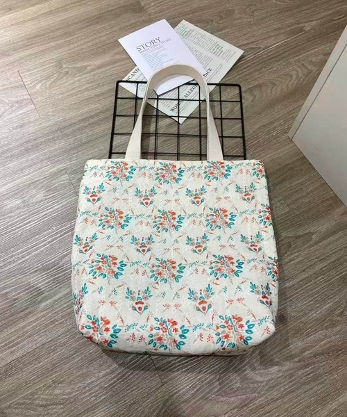 aimoha(アイモハ)の「フラワー刺繍キャンバストートバッグ(トートバッグ・レディース・ブルー/ローズ/オレンジ/パープル・FREE)」の11枚目の写真