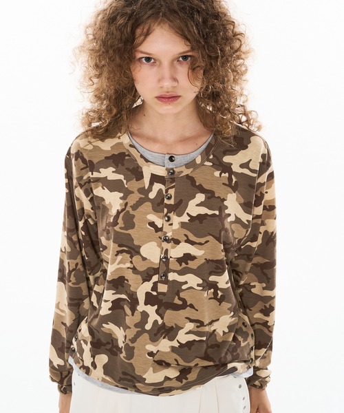 WISH FOR EVER(ウィッシュフォーエバー)の「CAMO DESIGN DOCKING HENRY NECK LONG SLEEVE PULLOVER / カモデザインドッキングヘンリーネックロングスリーブプルオーバー(Tシャツ/カットソー・メンズ・グリーン/ブラウン/ブルー・MEDIUM/SMALL/LARGE)」の14枚目の写真