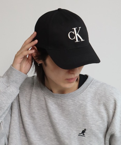 Calvin Klein(カルバン・クライン)の「【Calvin Klein/カルバンクライン】LARGE MONOGRAM EBBROIDERY BASEBALL CAP/ビッグ刺繍ロゴ コットンツイルキャップ(キャップ・メンズ・オフホワイト/ブラック/ブラウン系・FREE/ONE SIZE)」の18枚目の写真
