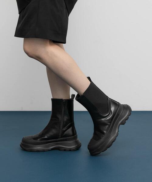 KBF（ケイビーエフ）の「サイドゴアスニーカーブーツ（ブーツ・レディース・ブラック・38/37/36）」の12枚目の写真