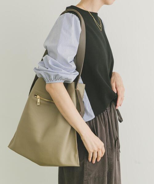 ITEMS URBANRESEARCH（アイテムズ アーバンリサーチ）の「フハクキリカエプルオーバー（Tシャツ/カットソー・レディース・ベージュ/ブラック/ネイビー・FREE）」の5枚目の写真