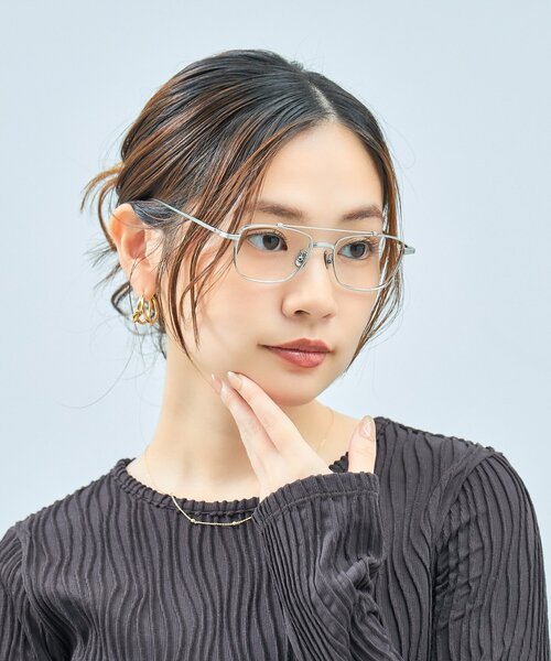 UNITED ARROWS（ユナイテッドアローズ）の「Zoff｜UNITED ARROWS｜ウェリントン型 メガネ [Luxe] ツーブリッジ メタルフレーム ｜伊達メガネ 度付き[レンズ交換券付き]ユニセックス  ユナイテッドアローズ（メガネ・メンズ・シルバー/ゴールド・FREE）」の2枚目の写真