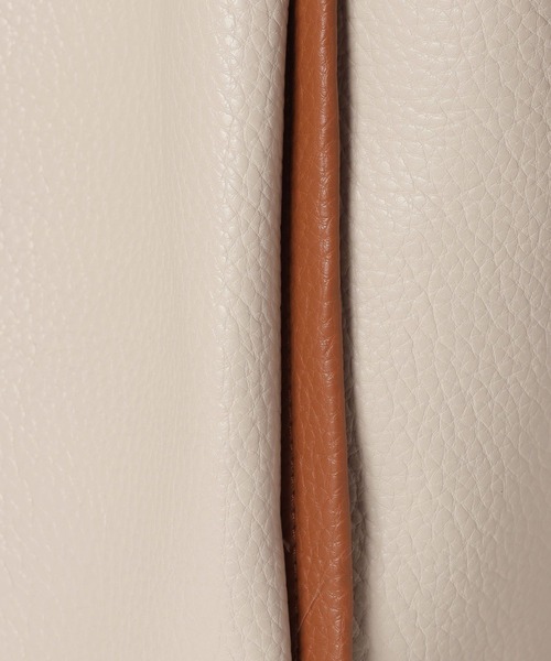 GLOBAL WORK（グローバルワーク）の「スペ軽変形5WAYBAG/580783（トートバッグ・レディース・ベージュ系2/ブラック系/シルバー/ブラック系9/アイボリー系7・ONE SIZE）」の17枚目の写真