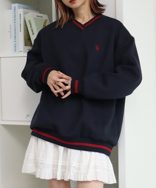 U.S. POLO ASSN.（ユーエスポロアッスン）の「【U.S. POLO ASSN./ユーエスポロアッスン】ロゴ刺繍 Vネック リブライン プルオーバー スウェット トレーナー（スウェット・レディース・アイボリー/スミクロ/ネイビー・L/LL/M）」の9枚目の写真