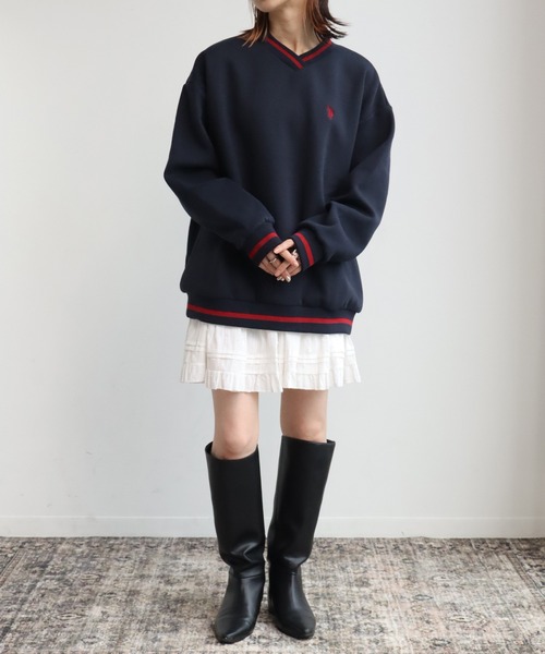 U.S. POLO ASSN.（ユーエスポロアッスン）の「【U.S. POLO ASSN./ユーエスポロアッスン】ロゴ刺繍 Vネック リブライン プルオーバー スウェット トレーナー（スウェット・レディース・アイボリー/スミクロ/ネイビー・L/LL/M）」の11枚目の写真