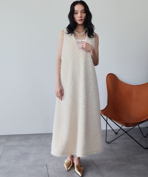 ELFRANK（エルフランク）の「シープボア Vネック ジャンパースカート ワンピース（ジャンパースカート・レディース・アイボリー/ブラック・FREE）」の19枚目の写真