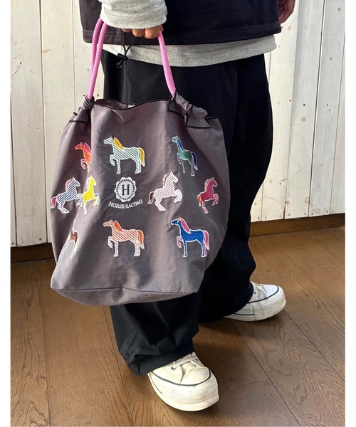 MAZEMAZE（マゼマゼ）の「8begin bag(Sサイズ)（トートバッグ・レディース・ネイビー/マスタード/キナリ/ブルー系その他/ベージュ/ブラウン/ピンク/ダークブラウン/ベージュ系その他/アイボリー/ブラック/グレー系その他/ベビーピンク/ブルー/グレー/ライトブラウン・FREE）」の5枚目の写真