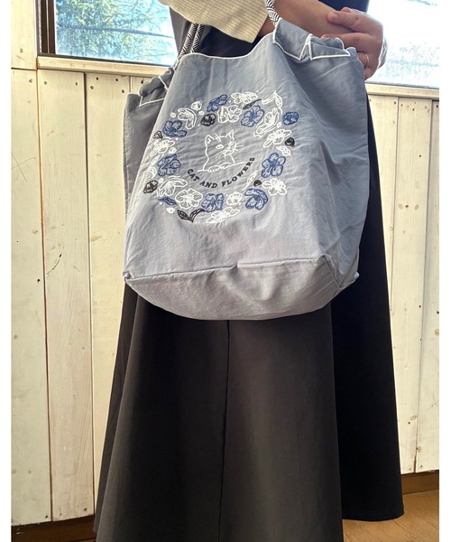 MAZEMAZE（マゼマゼ）の「8begin bag(Sサイズ)（トートバッグ・レディース・ネイビー/マスタード/キナリ/ブルー系その他/ベージュ/ブラウン/ピンク/ダークブラウン/ベージュ系その他/アイボリー/ブラック/グレー系その他/ベビーピンク/ブルー/グレー/ライトブラウン・FREE）」の4枚目の写真