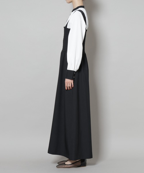 NANO universe（ナノユニバース）の「シャーリングサロペット（サロペット/オーバーオール・レディース・ブラック/ブラウン/ベージュ・FREE）」の11枚目の写真