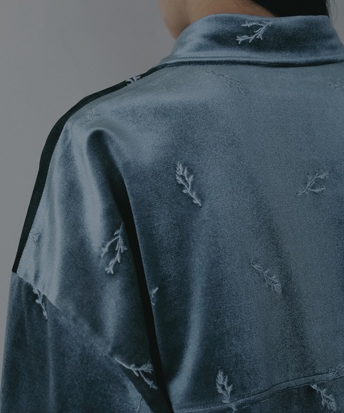 MANOF（マノフ）の「VELOR EMBROIDERY SHIRT（シャツ/ブラウス・レディース・ブラウン/ブルー・S/M）」の9枚目の写真