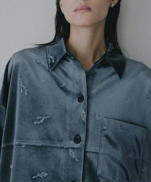 MANOF（マノフ）の「VELOR EMBROIDERY SHIRT（シャツ/ブラウス・レディース・ブラウン/ブルー・S/M）」の8枚目の写真