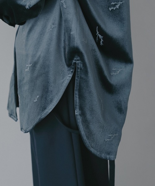 MANOF（マノフ）の「VELOR EMBROIDERY SHIRT（シャツ/ブラウス・レディース・ブラウン/ブルー・S/M）」の10枚目の写真