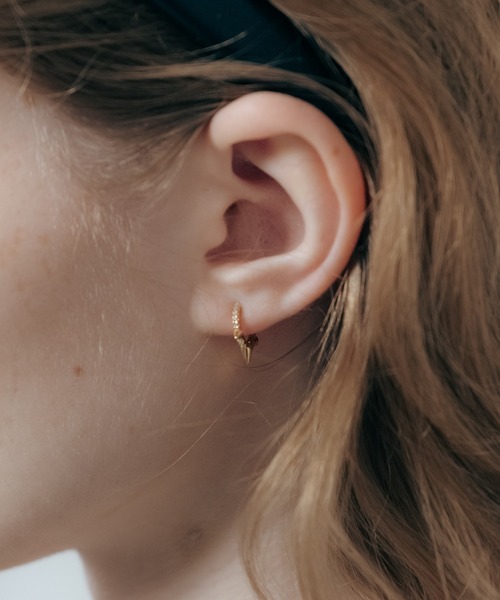 Carmelo(カーメロ)の「925 studs mini hoop earring / スタッズ ミニリングピアス(ピアス(両耳用)・レディース・シルバー/ゴールド・FREE)」の7枚目の写真