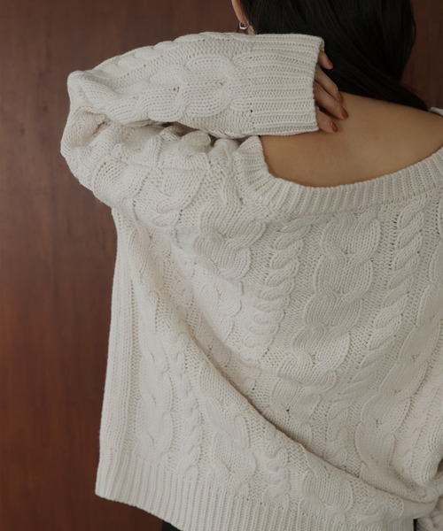 ケーブルVネックニットプルオーバー（ニット/セーター）｜hellam（へ