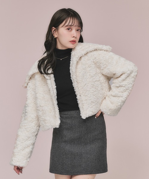 fupel(フぺル)の「short length poodle fur coat / ショート丈プードルファーコート(その他アウター・レディース・グレイッシュベージュ/オフホワイト・FREE)」の11枚目の写真