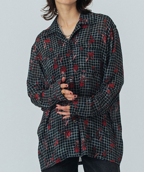 ROSE BUD(ローズバッド)の「(CREOLME)FLOWER PRINT SHIRT(シャツ/ブラウス・レディース・イエロー/ブラック・ONE SIZE)」の1枚目の写真
