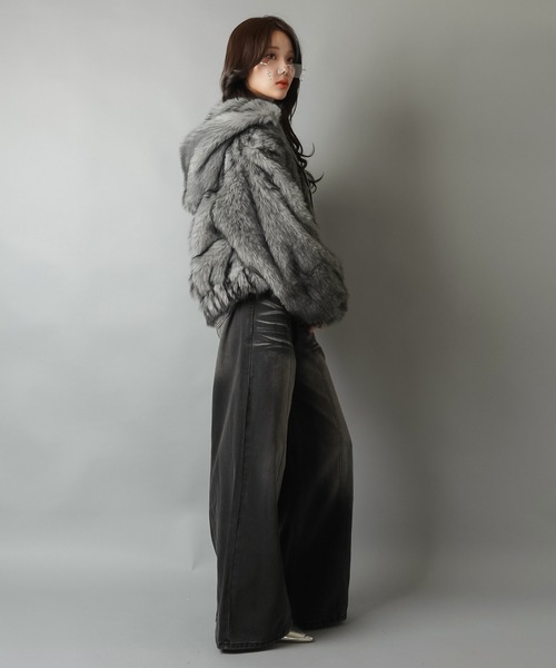 ボリューム感がかわいすぎ！高見えフェイクファーブルゾン/コート