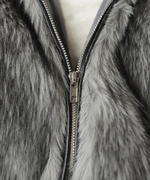 ボリューム感がかわいすぎ！高見えフェイクファーブルゾン/コート