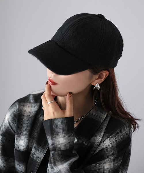 Riberry（リベリー）の「レザーベルト付きシャギーキャップ（キャップ・レディース・アイボリー/グレー/ブラック・FREE）」の2枚目の写真