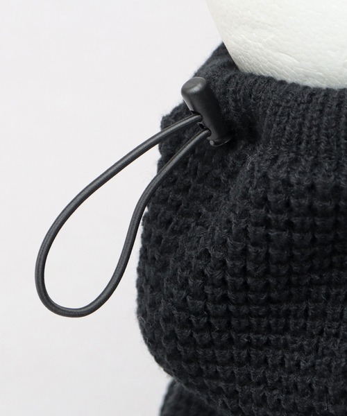 GERRY（ジェリー）の「A.M.S.別注 ミドル丈 ワッフル編み ニット ハイネックウォーマー（ネックウォーマー/スヌード・メンズ・ブラック/グレー・FREE）」の14枚目の写真