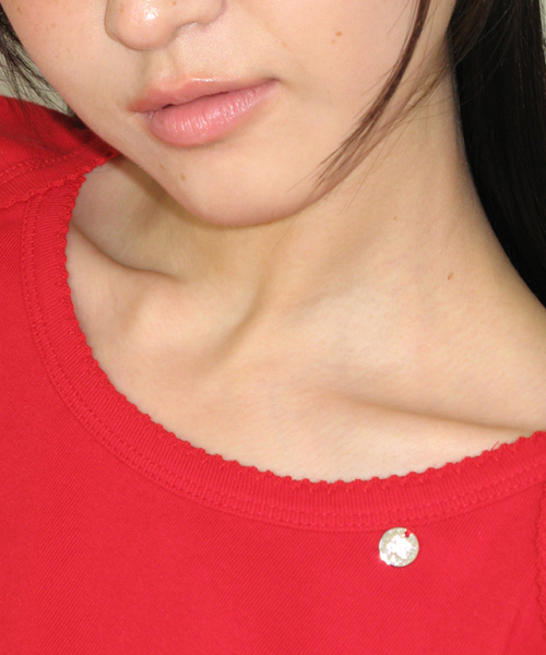 RONRON(ロンロン)の「SEAM DETAIL SLIM T SHIRT RED(Tシャツ/カットソー・レディース・その他・FREE)」の5枚目の写真