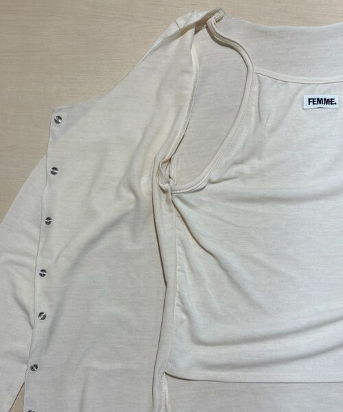 mline（エムライン）の「[mline]レイヤーロゴTシャツ（Tシャツ/カットソー・レディース・グレー/ブラック/アイボリー/オフホワイト・FREE）」の12枚目の写真