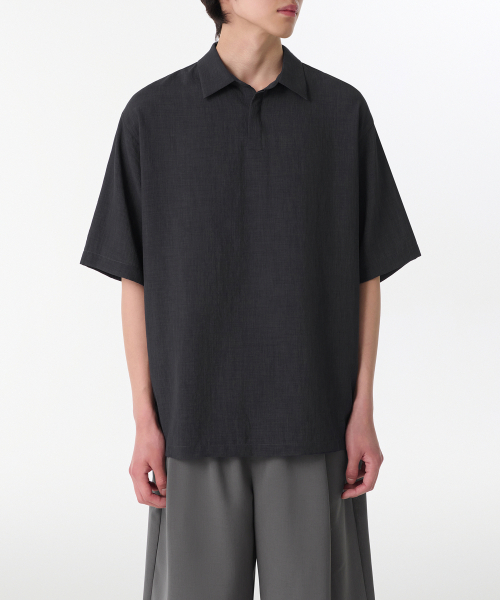 MUSINSA STANDARD（ムシンサスタンダード）の「リラックスドリネンライクトニック半袖シャツ[ダークグレー]（シャツ/ブラウス・メンズ・その他・SMALL/MEDIUM/LARGE/X-LARGE/XX-LARGE）」の3枚目の写真