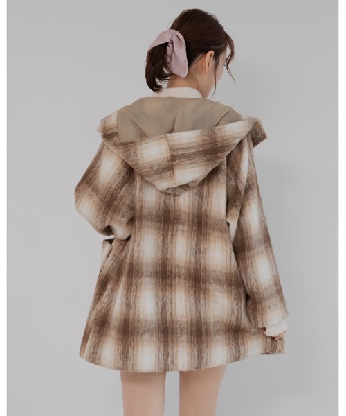 JUMELLE(ジュメロ)の「シャギーチェックコート(ピーコート・レディース・ベージュ・FREE)」の4枚目の写真