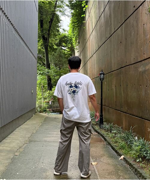 MONSTER REPUBLIC(モンスターリパブリック)の「ムーブメントフラワーミッドナイトブルーTシャツホワイト(Tシャツ/カットソー・レディース・その他・MEDIUM/SMALL/X-LARGE/LARGE)」の19枚目の写真