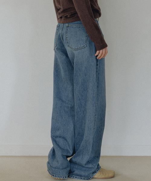 ANDNEEDS(アンドニーズ)の「Mago wide denim (blue)(デニムパンツ・レディース・その他・SMALL/MEDIUM/LARGE)」の4枚目の写真