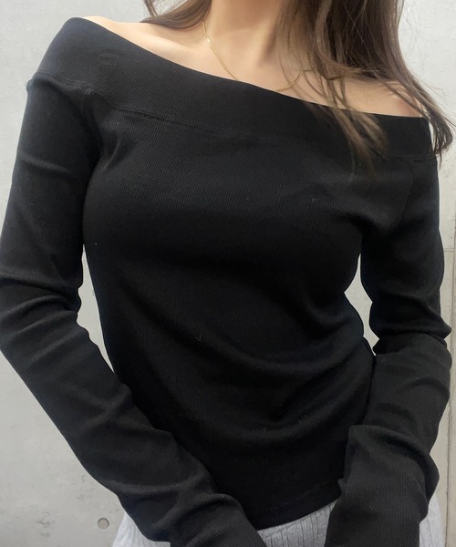 ROGER AND RAW(ロジャーアンドロウ)の「リブ長袖ワンショルトップス(Tシャツ/カットソー・レディース・スミクロ/ホワイト/ブラック・FREE)」の6枚目の写真