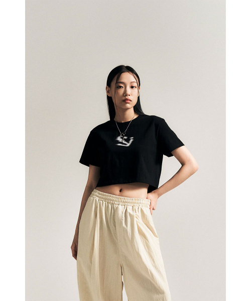 SCHISM INDUCING（スキズムインデューシング）の「LOGO CROPPED T-SHIRT, BLACK（Tシャツ/カットソー・レディース・その他・MEDIUM）」の8枚目の写真