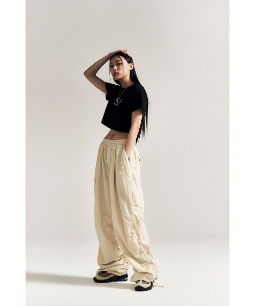 SCHISM INDUCING（スキズムインデューシング）の「LOGO CROPPED T-SHIRT, BLACK（Tシャツ/カットソー・レディース・その他・MEDIUM）」の7枚目の写真