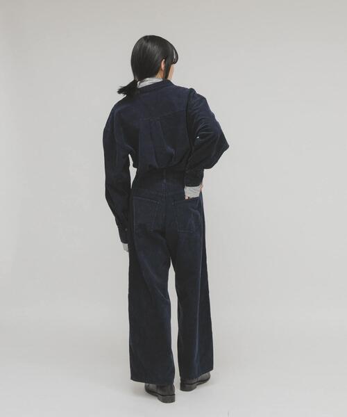 KBF(ケイビーエフ)の「コーデュロイストレートパンツ(その他パンツ・レディース・アイボリー/ネイビー・38/36)」の17枚目の写真