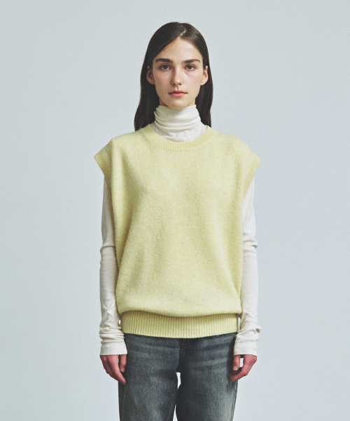 KNITTED(ニッティド)の「シェギドックウール100%ラウンドベストYELLOW(ベスト・メンズ・その他・MEDIUM/LARGE/X-LARGE)」の2枚目の写真