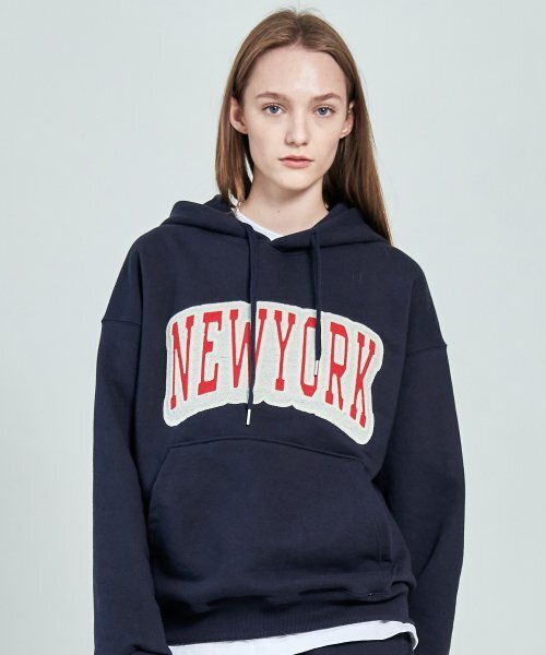 PAPERBOY(ペーパーボーイ)の「チェーンニューヨークフードパーカー-ネイビー(パーカー・レディース・その他・LARGE/MEDIUM/SMALL/X-LARGE)」の3枚目の写真